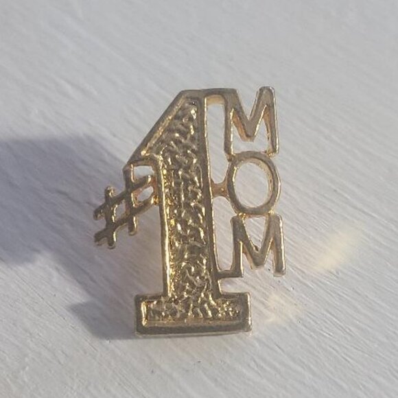 Number One #1 Mom Vintage Lapel Pin Brooch - Picture 2 of 4